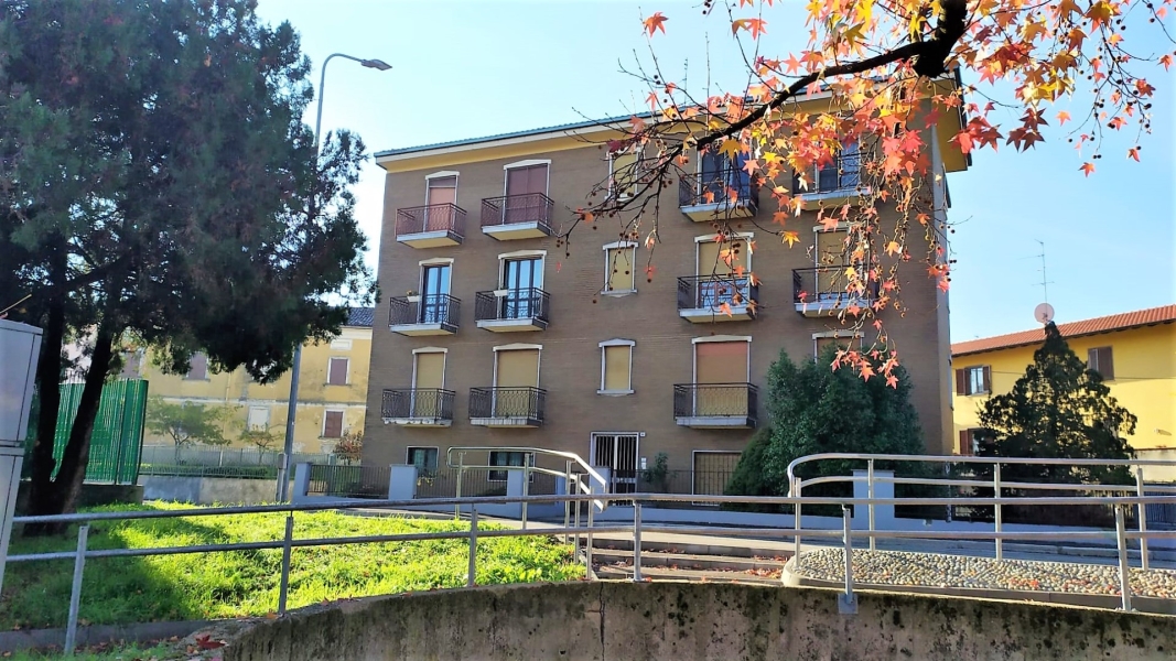 01 Condominio Facciata Esterna 02