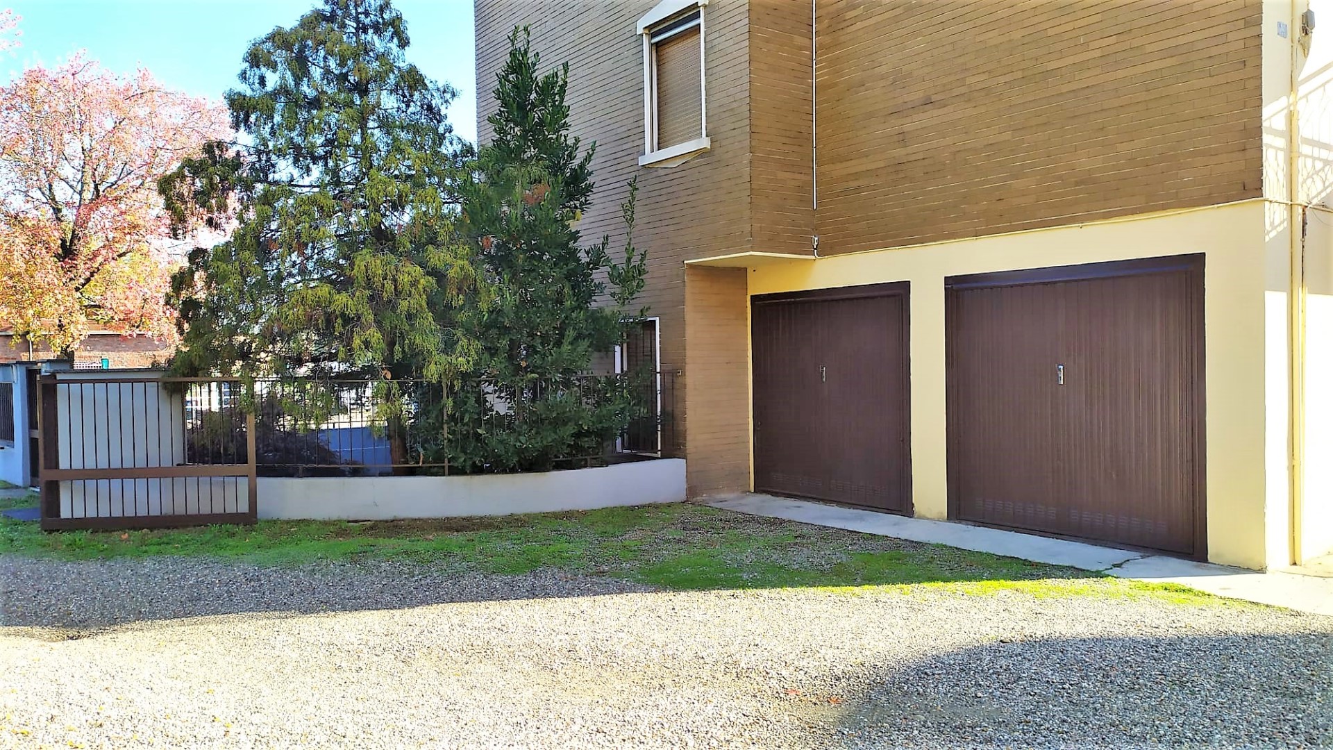 01 Condominio Facciata Interna Cortile 00