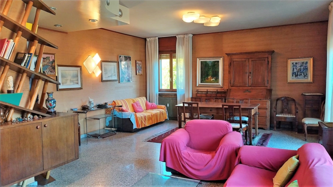 04 Alloggio 6 vani Soggiorno e Sala da Pranzo 16 1