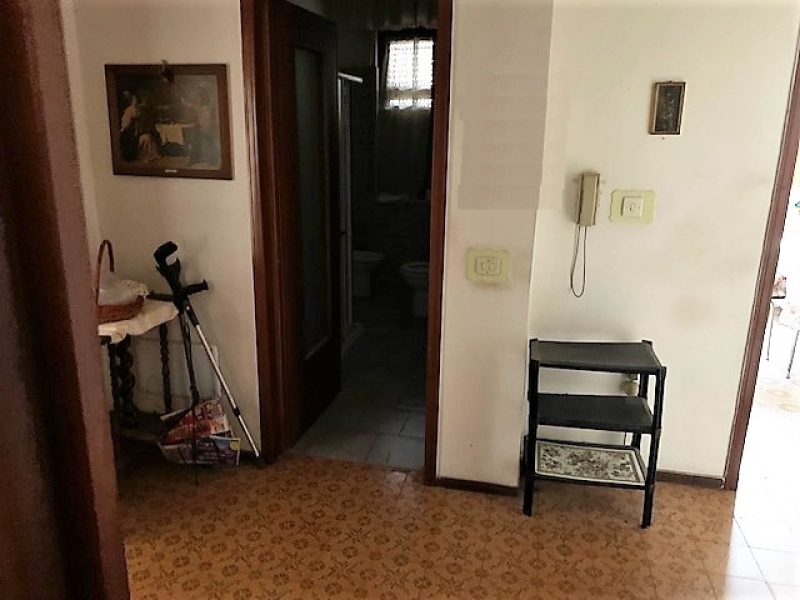 07 Disimpegno 00