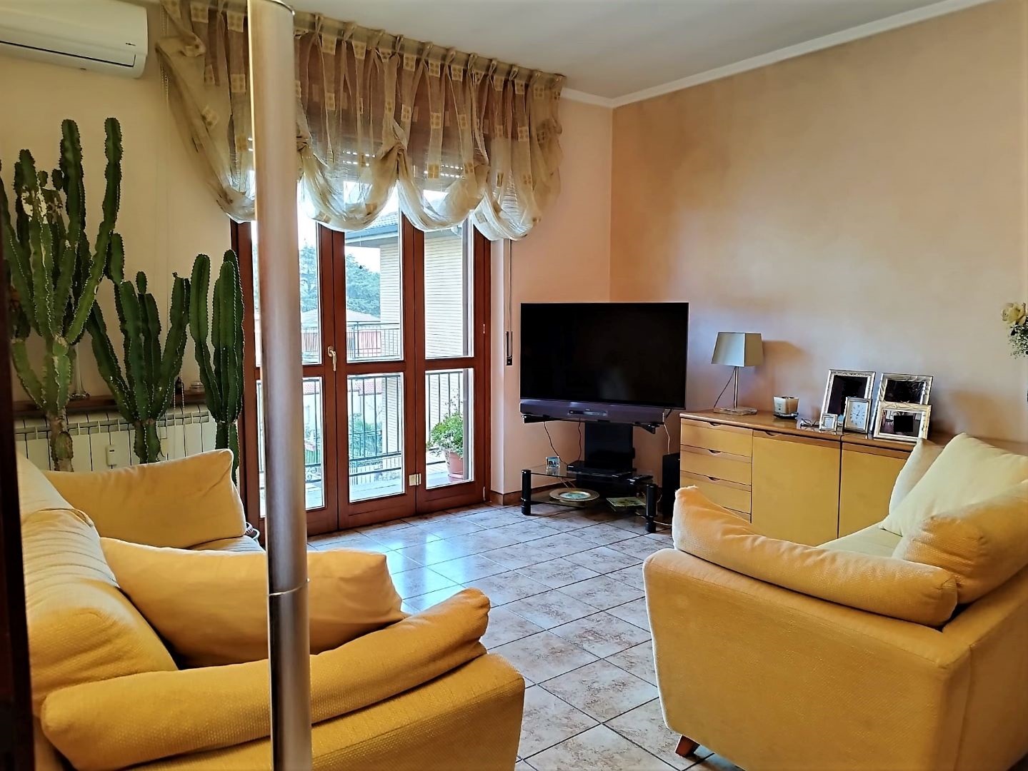 RIF 2GV000110 APPARTAMENTO TRILOCALE CERANO (NO) Soggiorno
