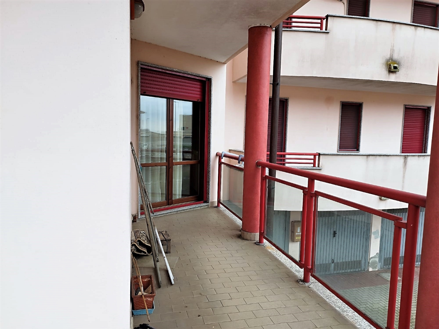2GV000113 Trecate Trilocale 09 Balcone 01