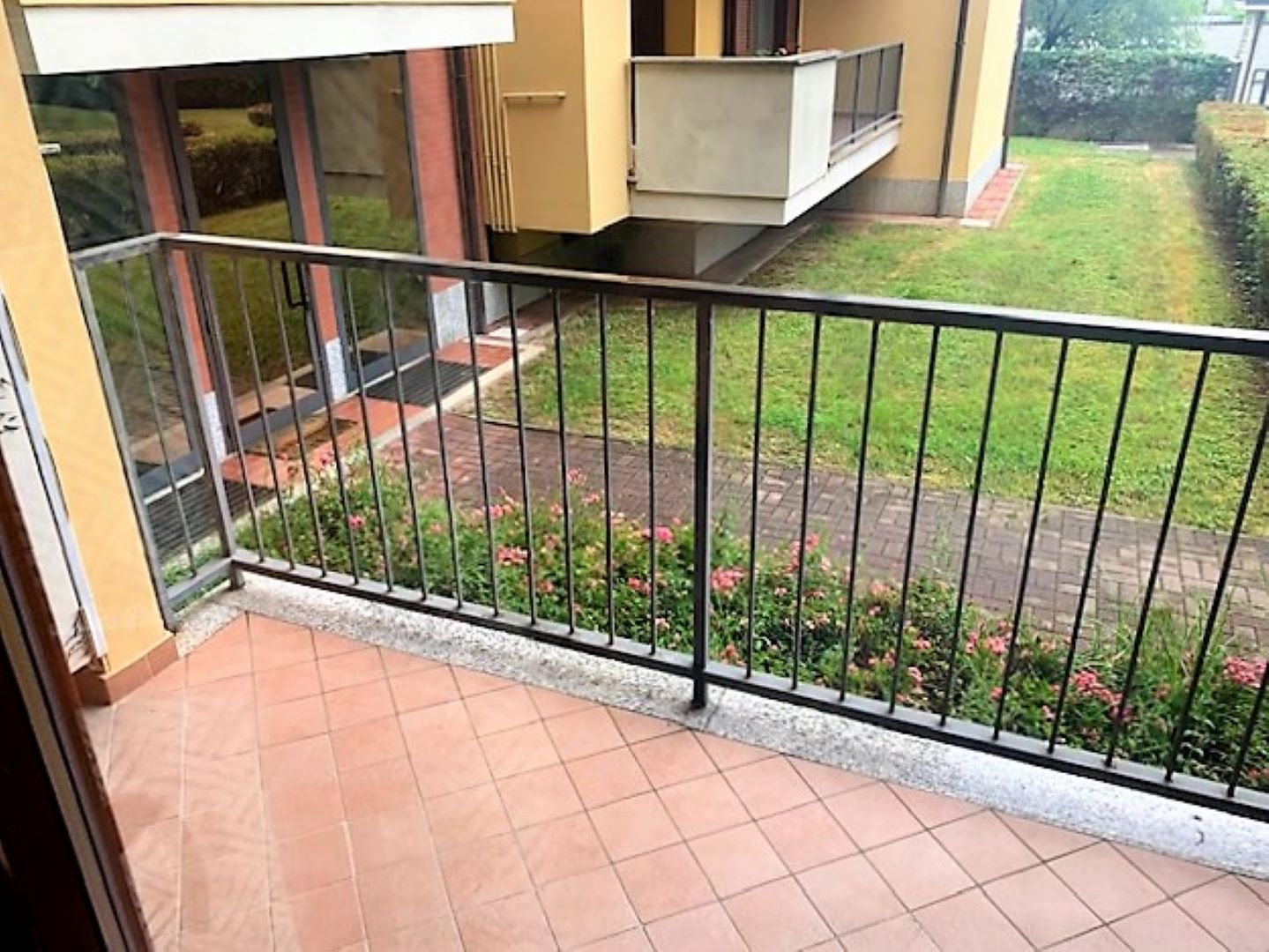 2GV000123 Vendita Trecate Bilocale 05 Balcone