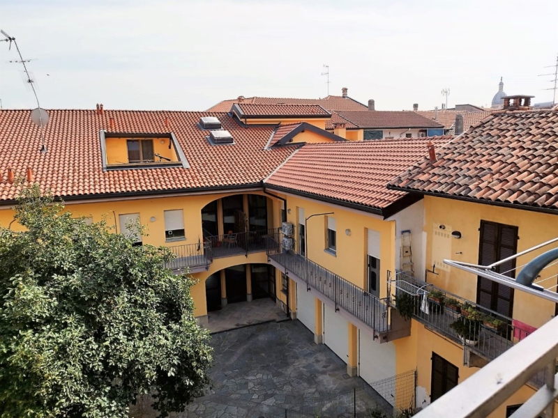 2GV000126 Vendita Trecate Trilocale 12 Corte Condominiale 01