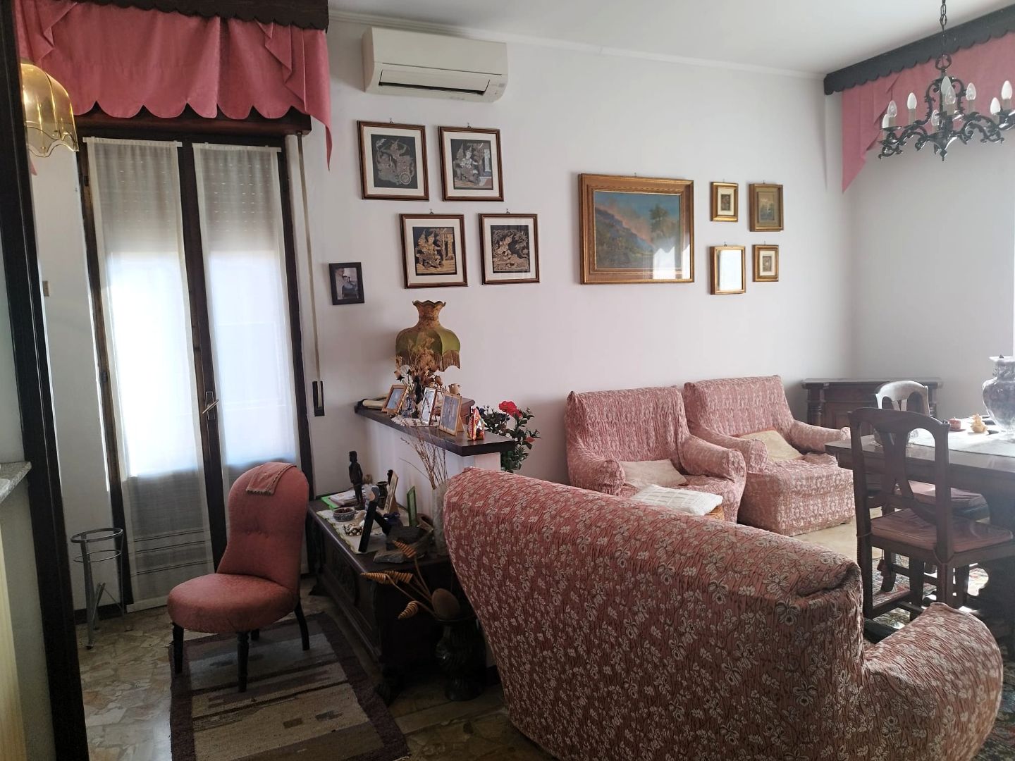2GV000201 Vendita Villa Indipendente Trecate NO 20 P1 00 Soggiorno 10